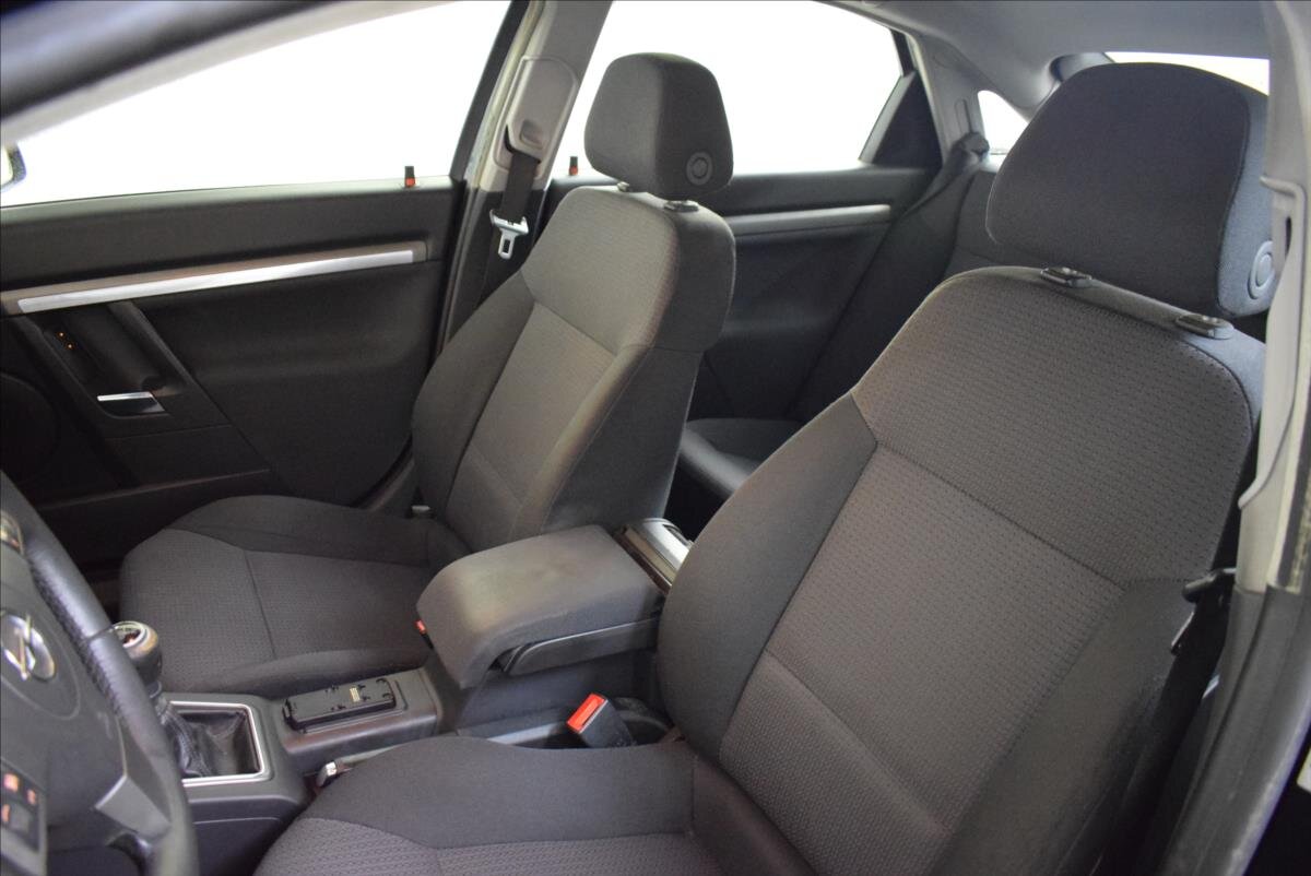 Opel Vectra Liftback 1,8 l 103 kw