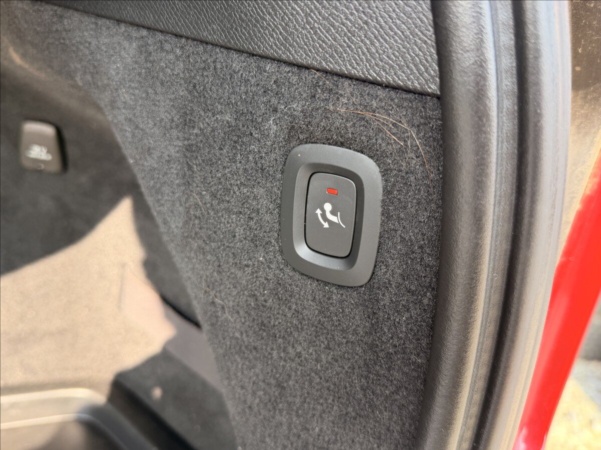 Volvo XC90 SUV / Terénní 2,0 l 173 kw