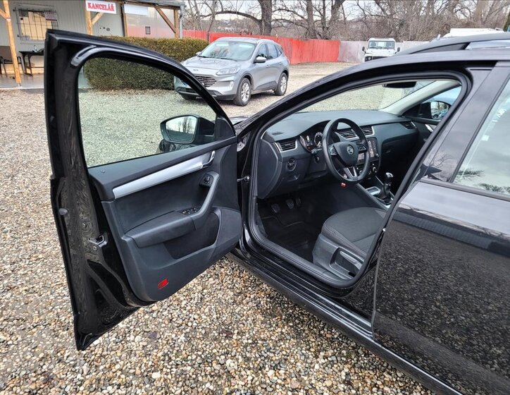 Škoda Octavia Kombi 999,0 85 kw