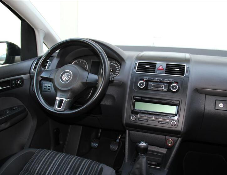 Volkswagen Touran 25