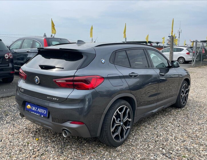 BMW X2 SUV / Terénní 2,0 l 140 kw