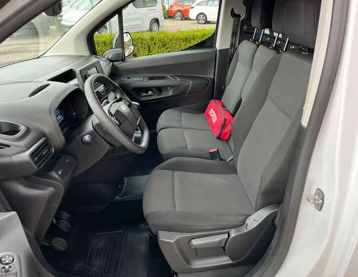 Toyota ProAce 13