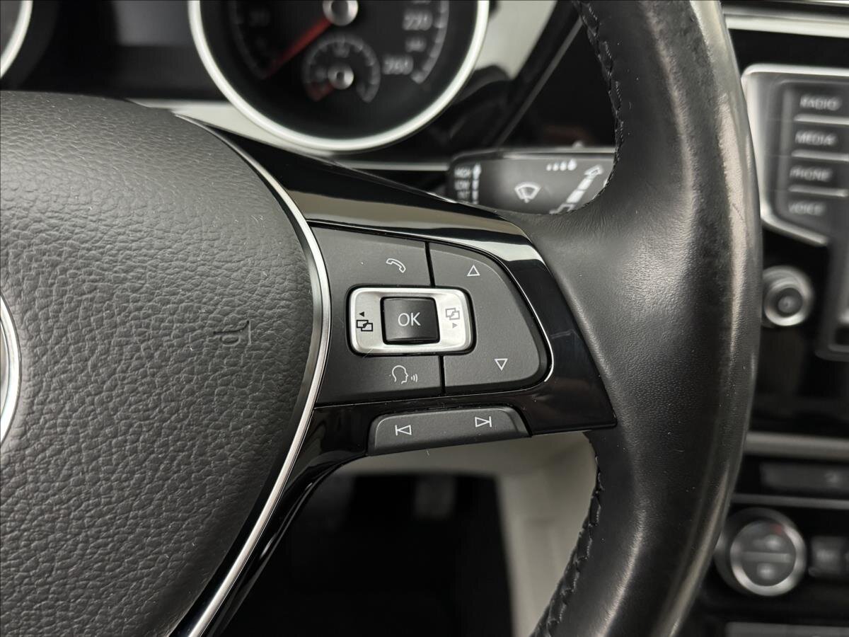 Volkswagen Touran MPV 1,4 l 110 kw