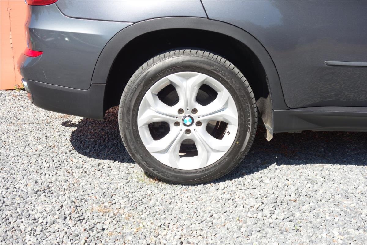 BMW X5 SUV / Terénní 3,0 l 225 kw