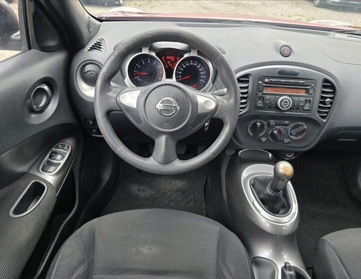 Nissan Juke CUV / Crossover 1,6 l 86 kw