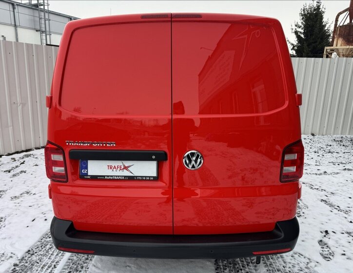 Volkswagen Transporter Skříň 2,0 l 110 kw