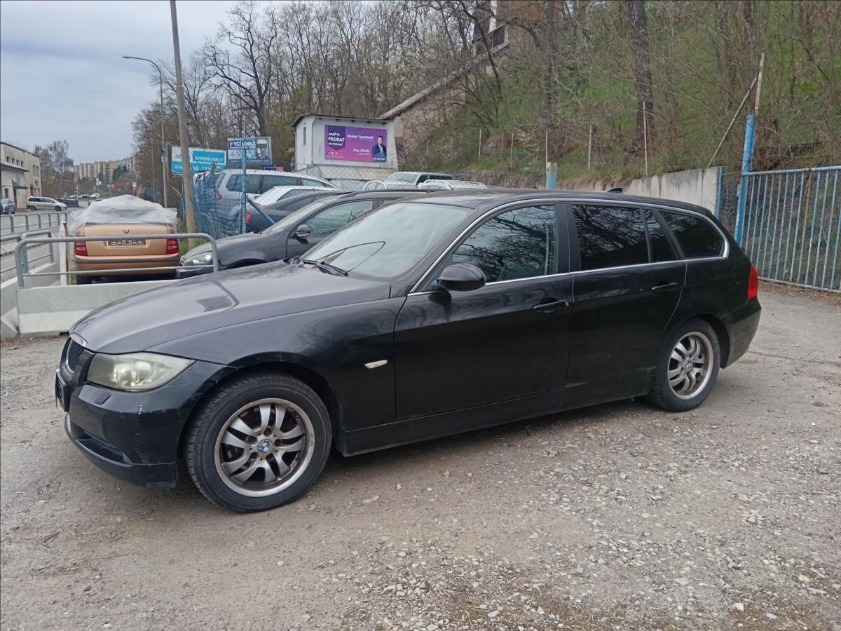 BMW Řada 3 Kombi 2,5 l 160 kw