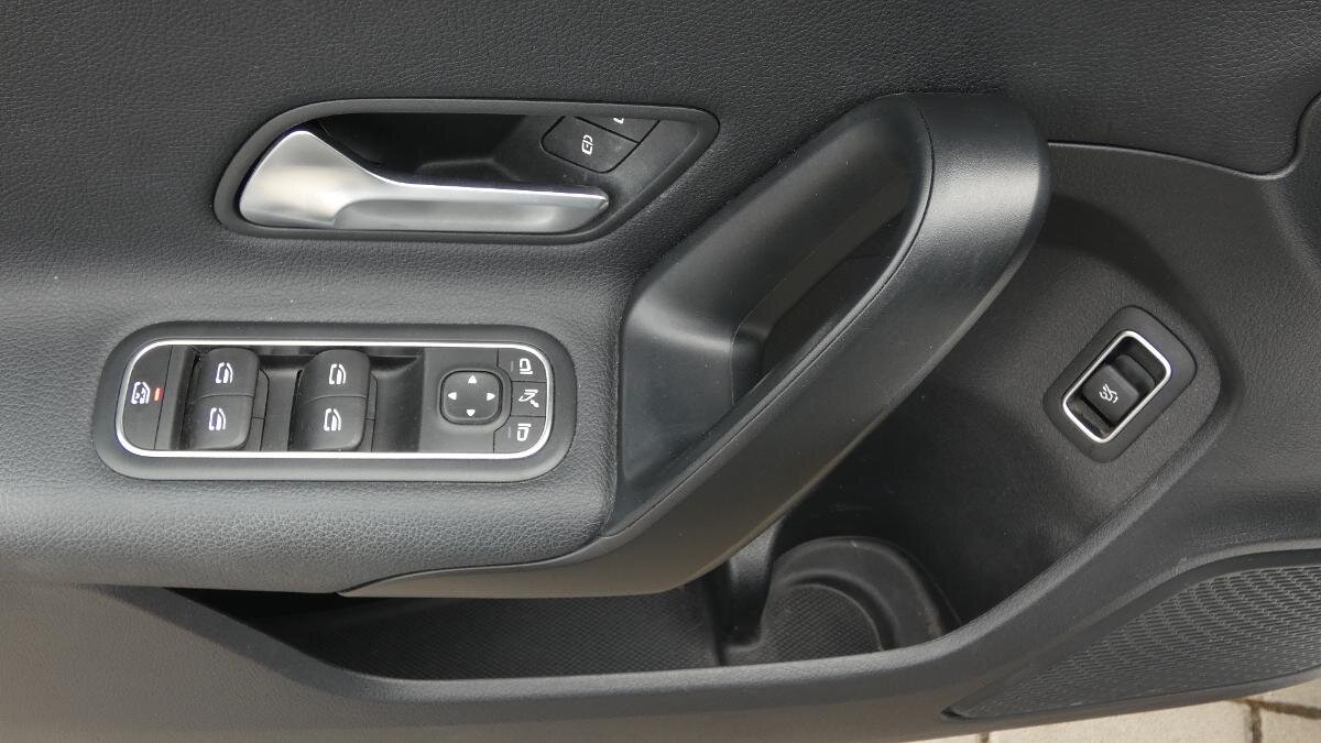 Mercedes-Benz Třídy A Sedan / Limuzína 2,0 l 85 kw