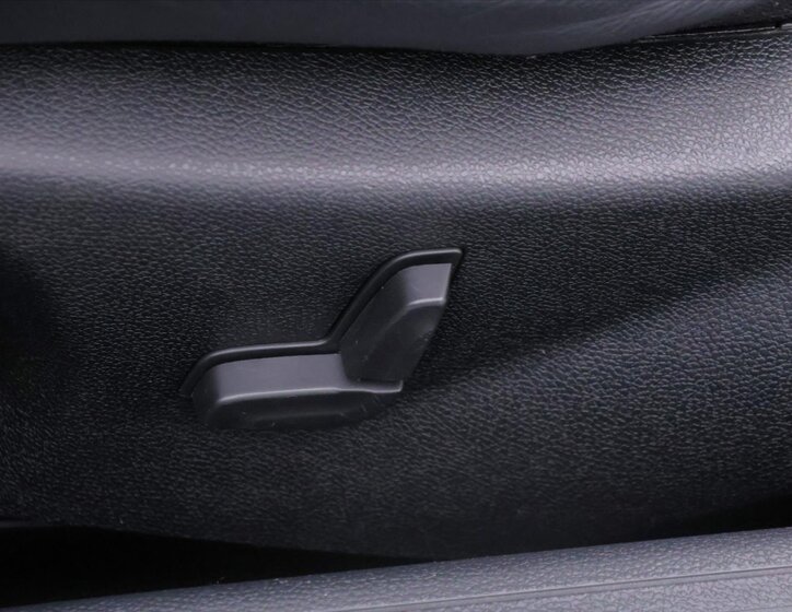 Mercedes-Benz Třídy E Kabriolet 2,1 l 125 kw