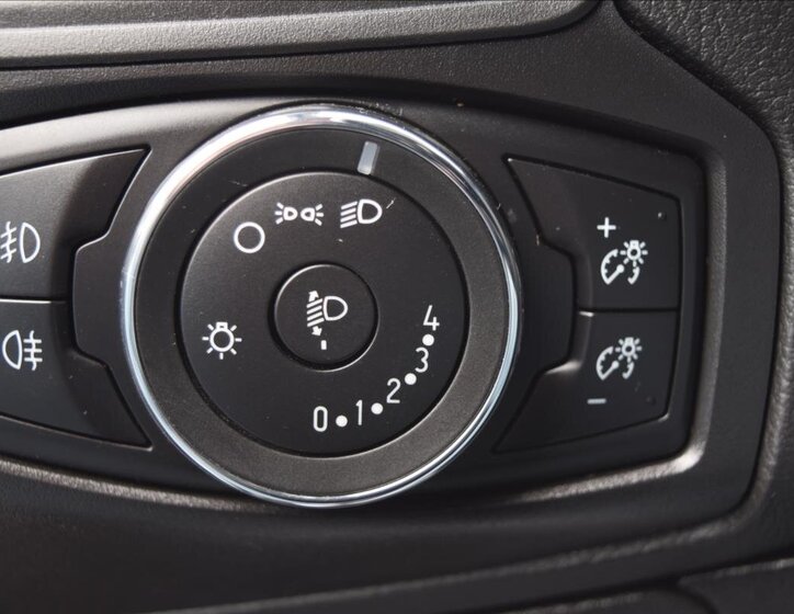 Ford Focus Kombi 998,0 92 kw