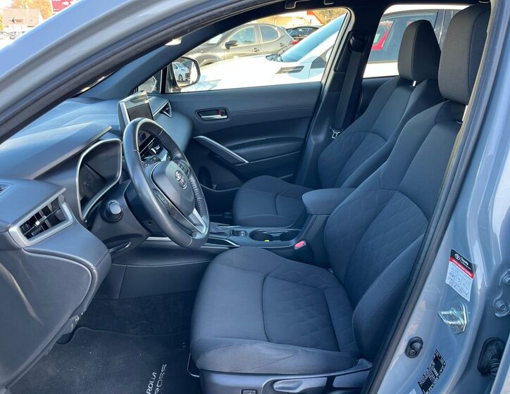 Toyota Corolla Cross SUV / Terénní 2,0 l 112 kw