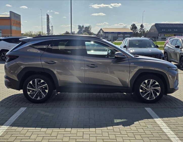 Hyundai Tucson SUV / Terénní 1,6 l 110 kw