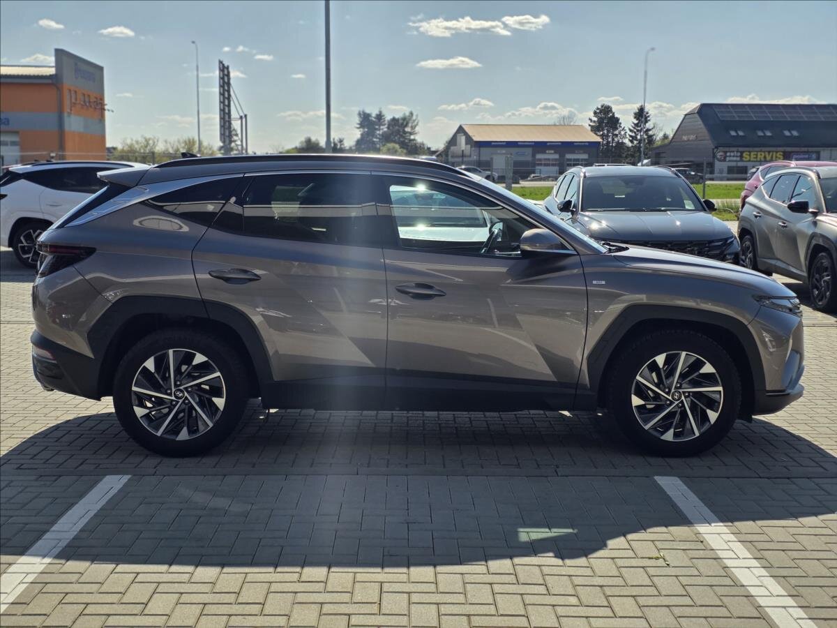 Hyundai Tucson SUV / Terénní 1,6 l 110 kw
