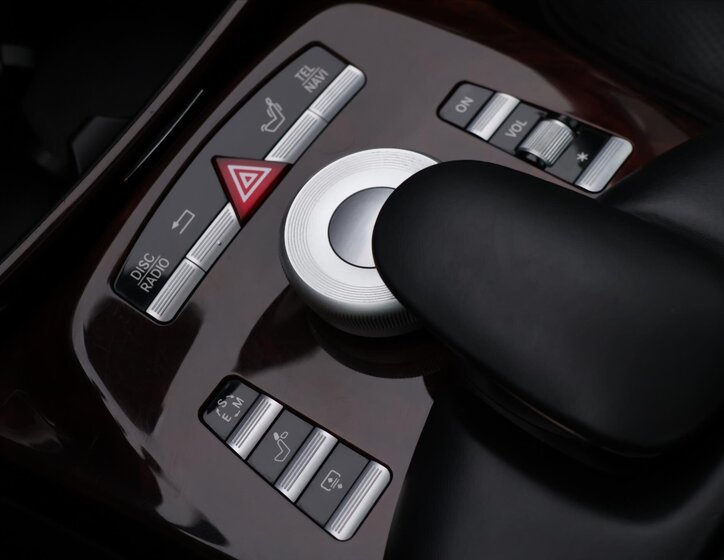 Mercedes-Benz Třídy S Sedan / Limuzína 4,7 l 320 kw