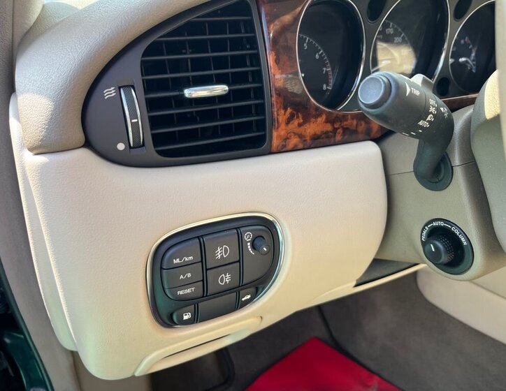 Jaguar XJ Sedan 3,0 l 175 kw