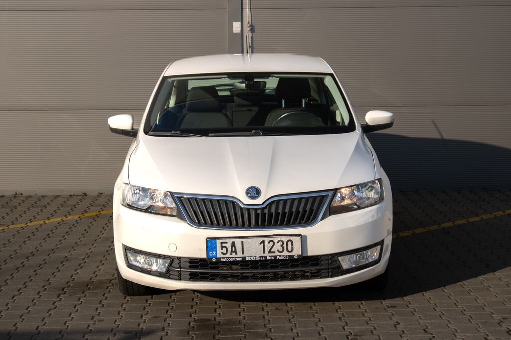 Škoda Rapid Sedan / Limuzína 1,4 l 66 kw
