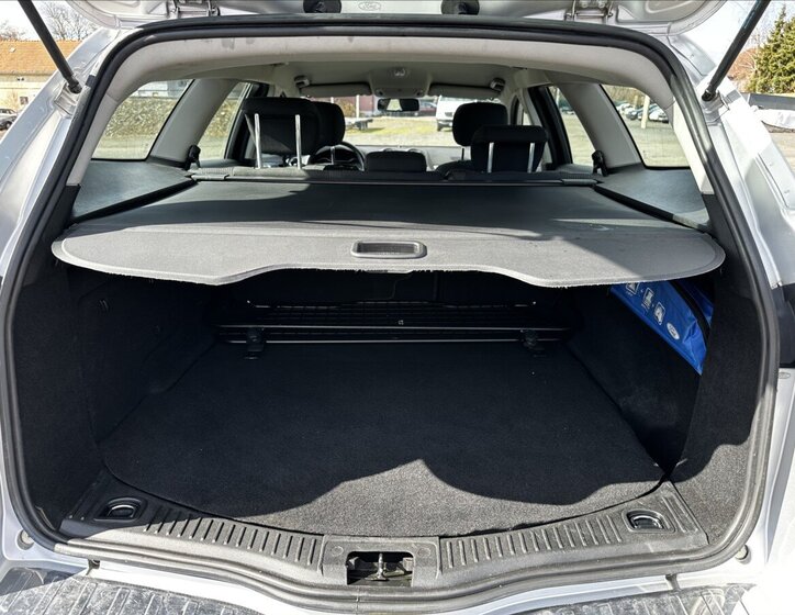 Ford Mondeo Kombi 2,0 l 103 kw