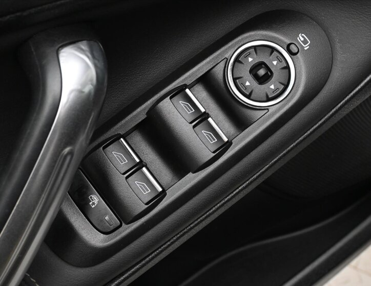 Ford S-MAX MPV 2,0 l 100 kw