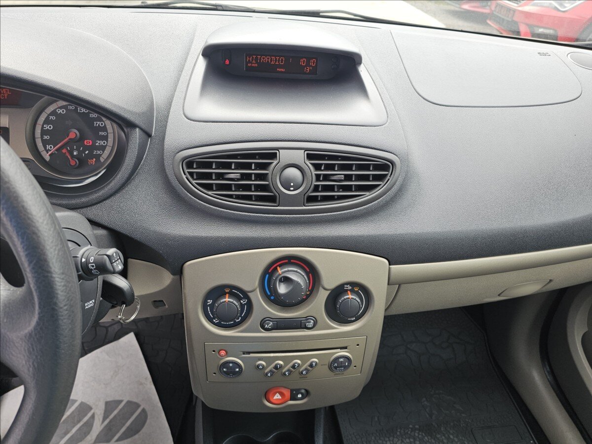 Renault Clio Kombi 1,1 l 55 kw