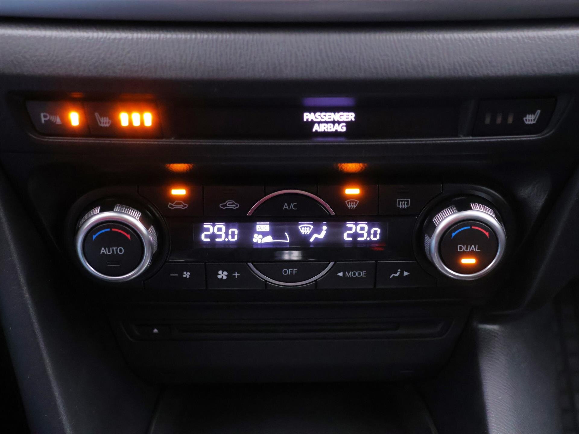 Mazda 3 Sedan 2,0 l 88 kw