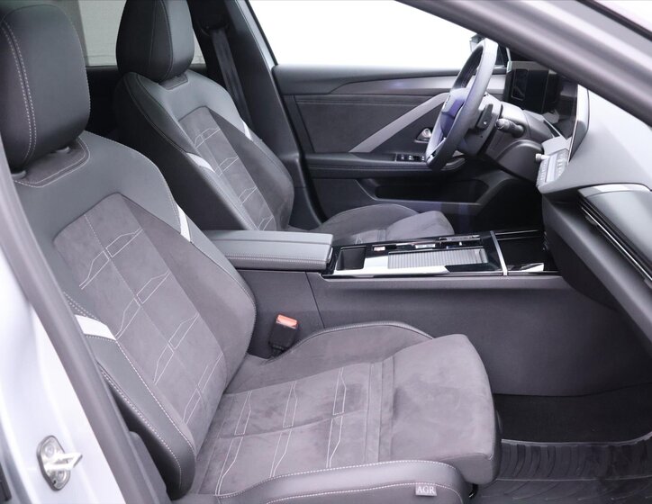 Opel Astra Kombi 1,2 l 96 kw