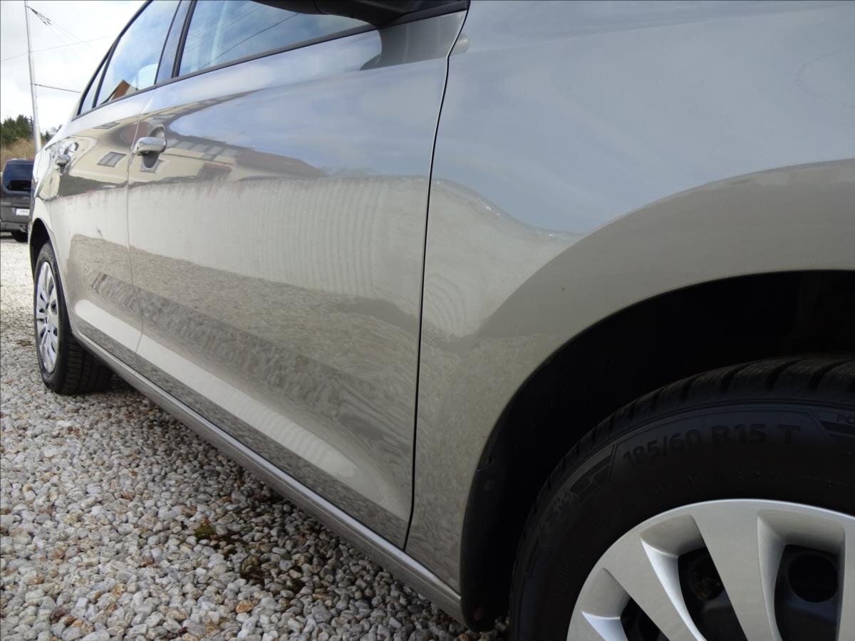 Škoda Rapid Sedan / Limuzína 1,2 l 66 kw