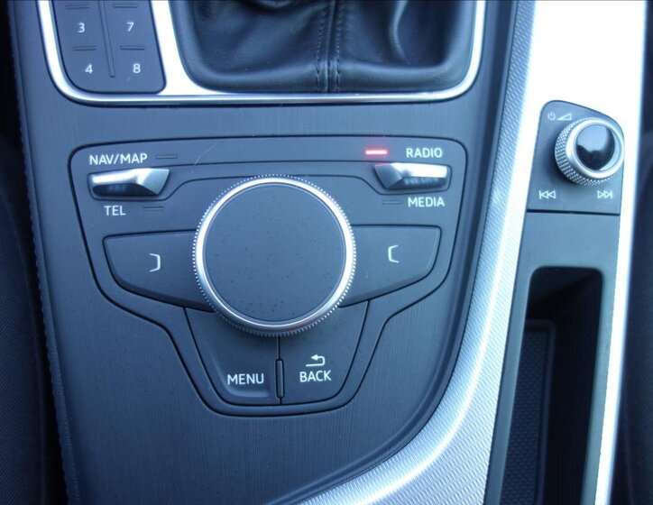 Audi A4 Sedan / Limuzína 2,0 l 110 kw