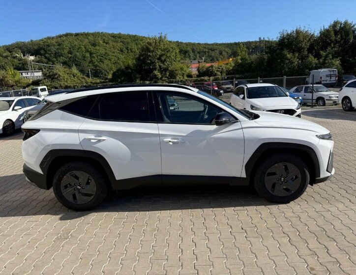 Hyundai Tucson SUV 1,6 l 110 kw