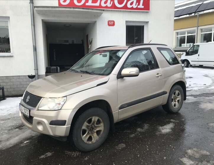 Suzuki Grand Vitara SUV 2,4 l 122 kw