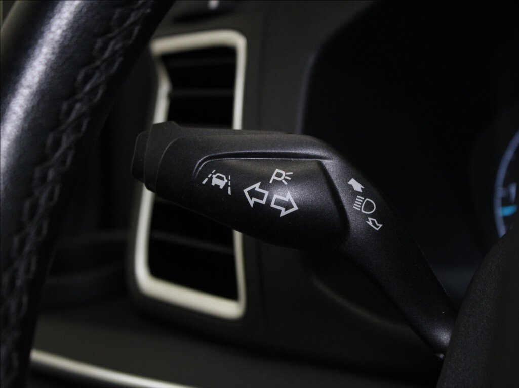 Ford Tourneo Custom MPV 2,0 l 136 kw