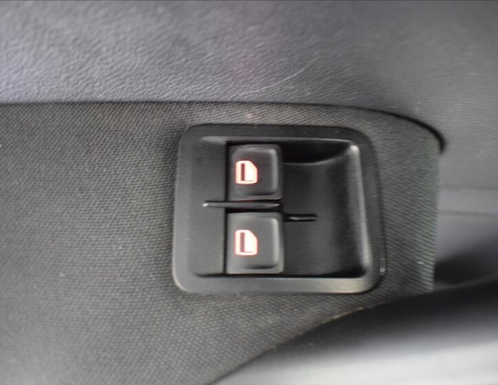 Volkswagen Polo Hatchback 999,0 44 kw