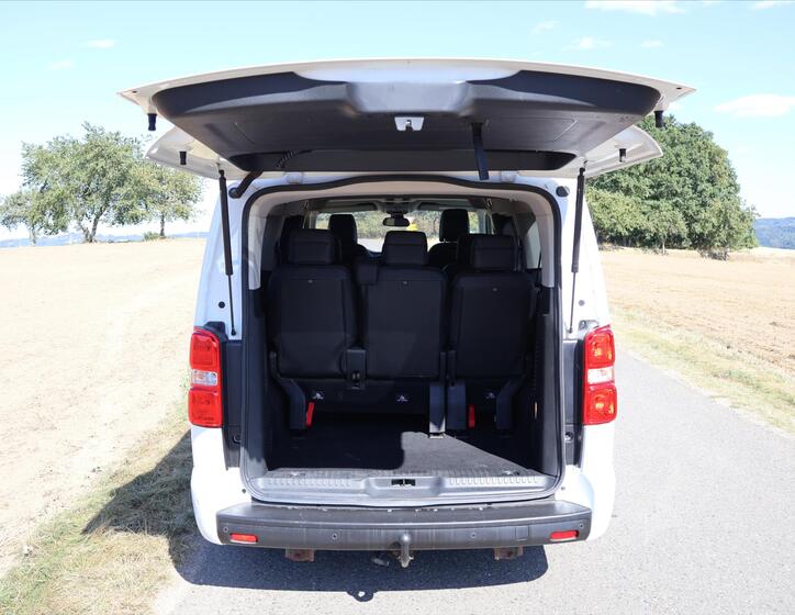 Toyota ProAce Verso 9