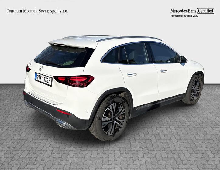 Mercedes-Benz GLA 5