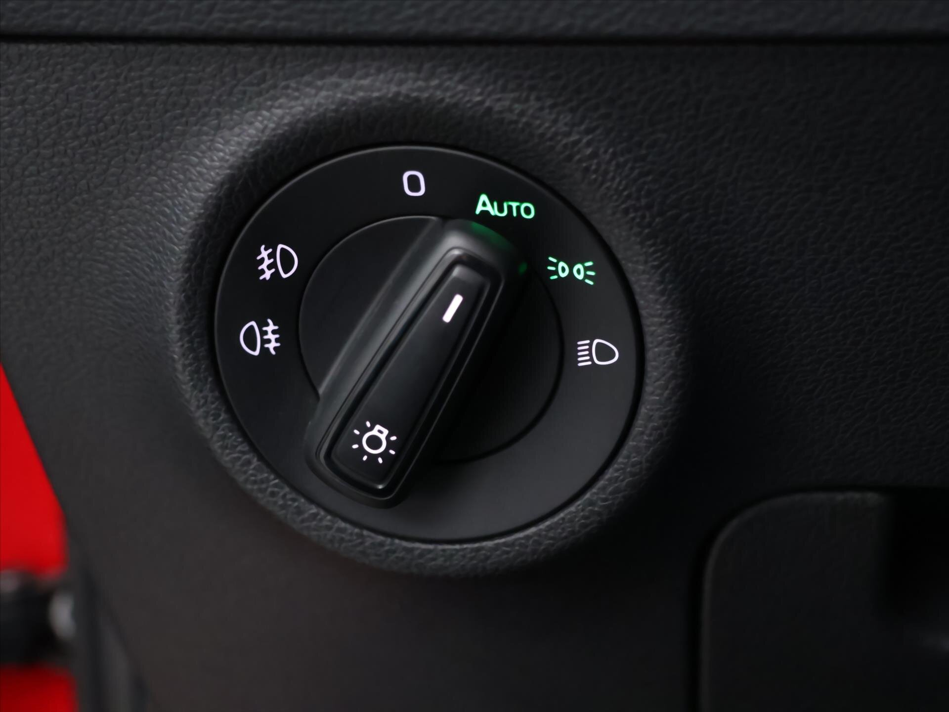 Škoda Karoq SUV 1,5 l 110 kw