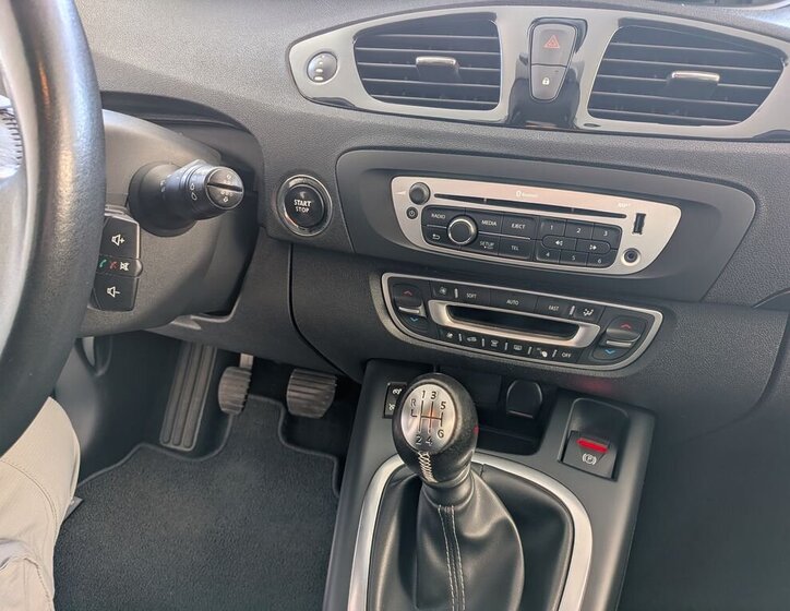 Renault Scénic MPV 1,5 l 81 kw