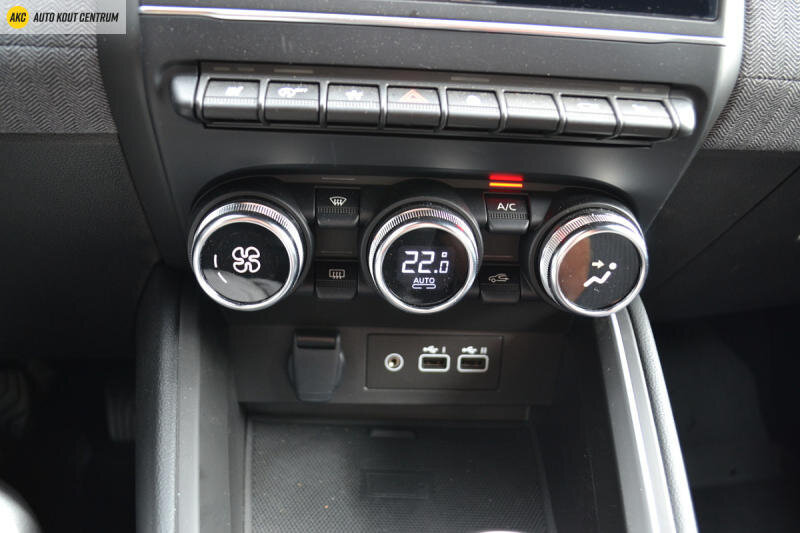 Renault Clio Hatchback 999,0 67 kw