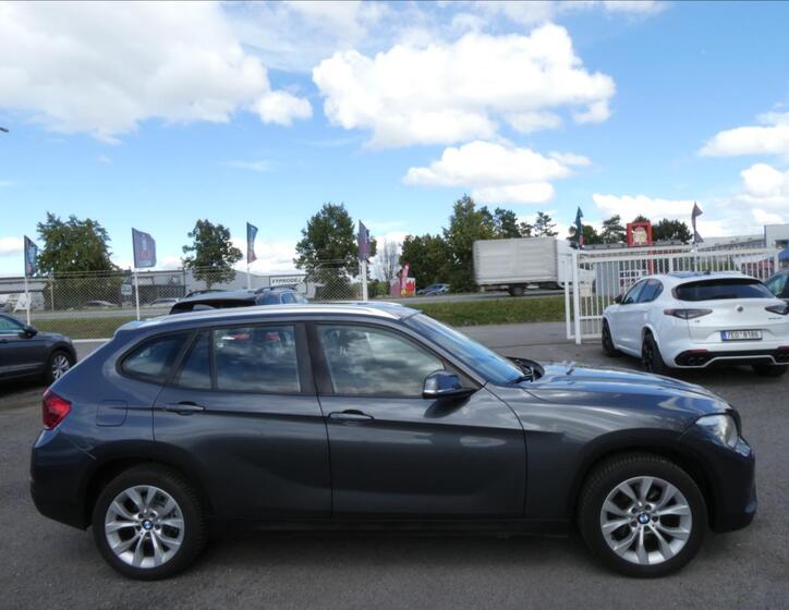 BMW X1 12