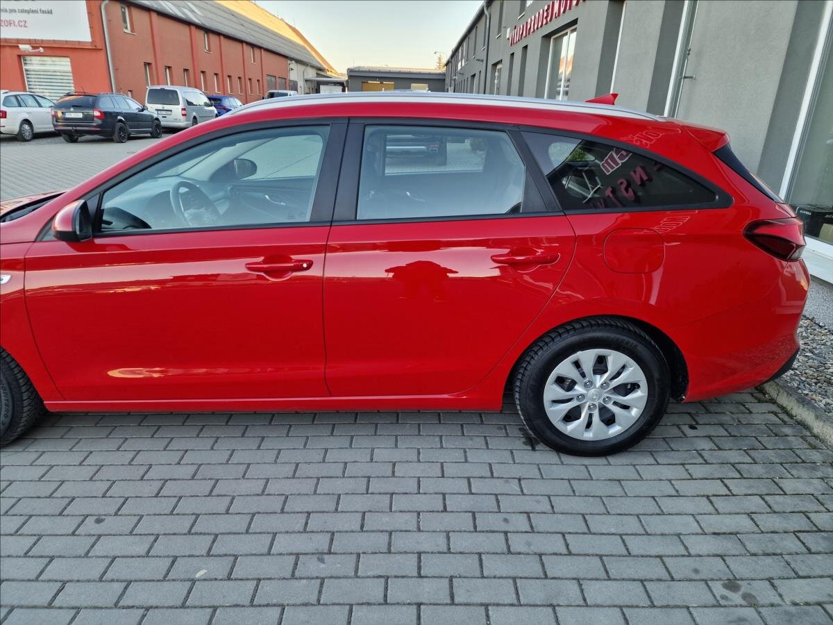 Hyundai i30 Kombi 998,0 88 kw