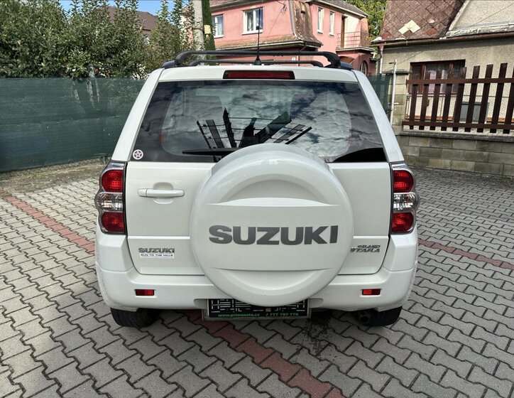 Suzuki Grand Vitara 6