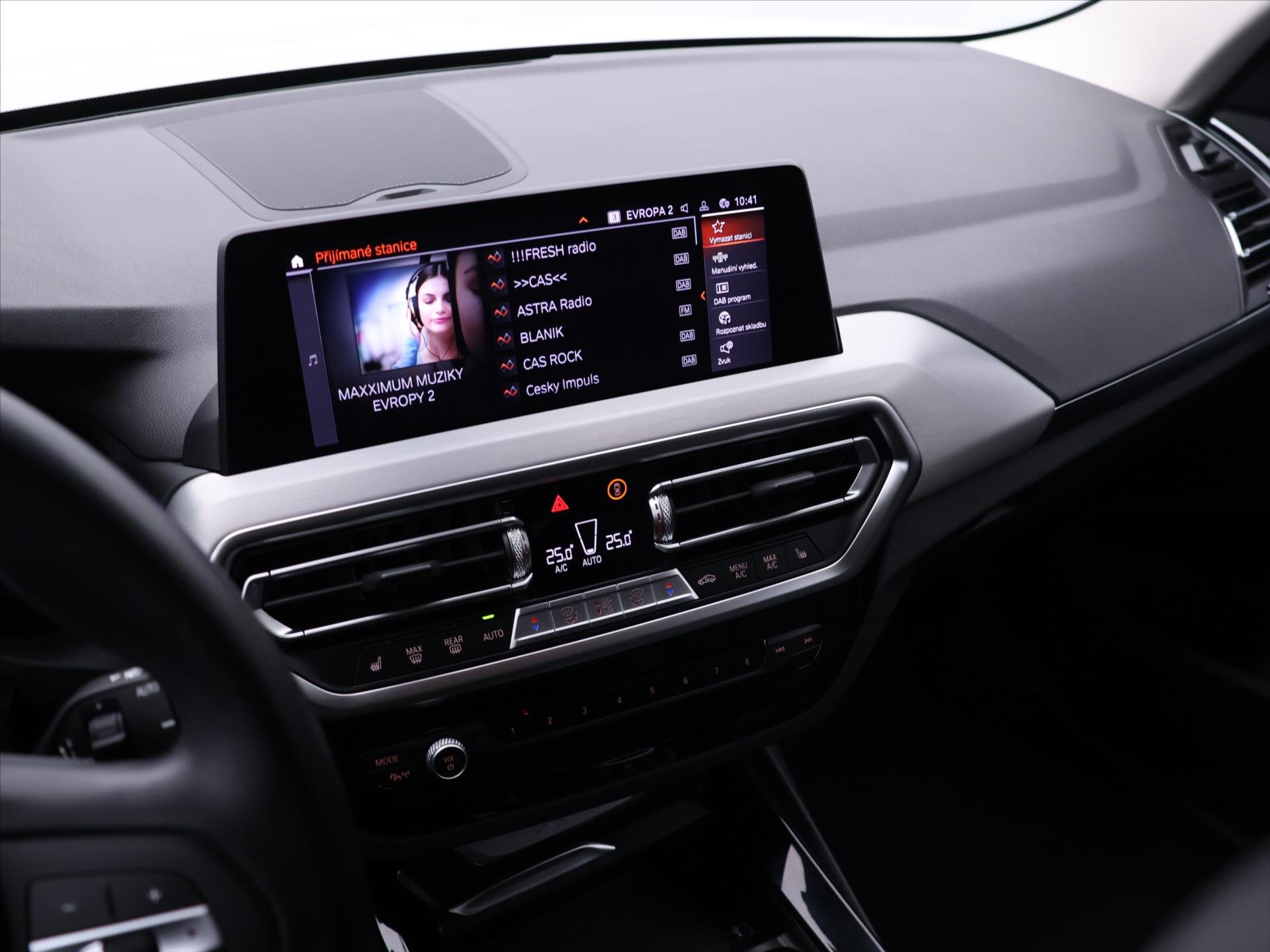 BMW X3 SUV / Terénní 2,0 l 140 kw