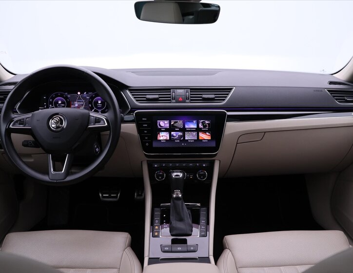 Škoda Superb Liftback 2,0 l 200 kw