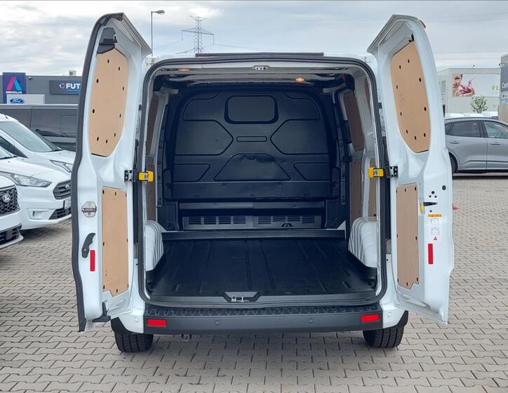 Ford Transit Custom 10