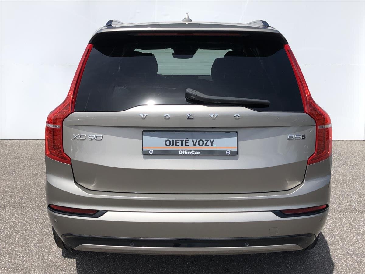 Volvo XC90 SUV / Terénní 2,0 l 173 kw
