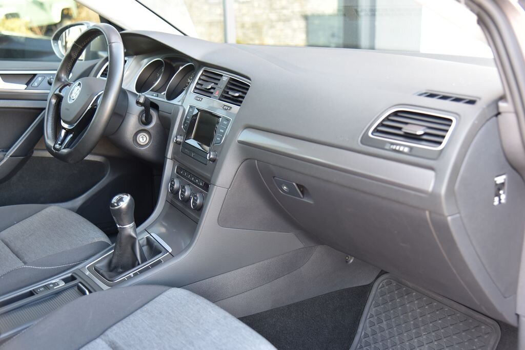 Volkswagen Golf Hatchback 1,2 l 77 kw