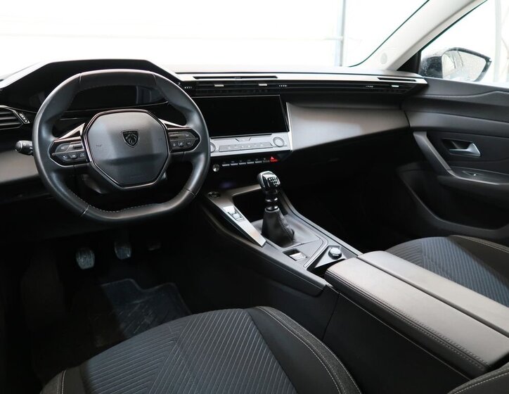 Peugeot 308 Kombi 1,5 l 96 kw