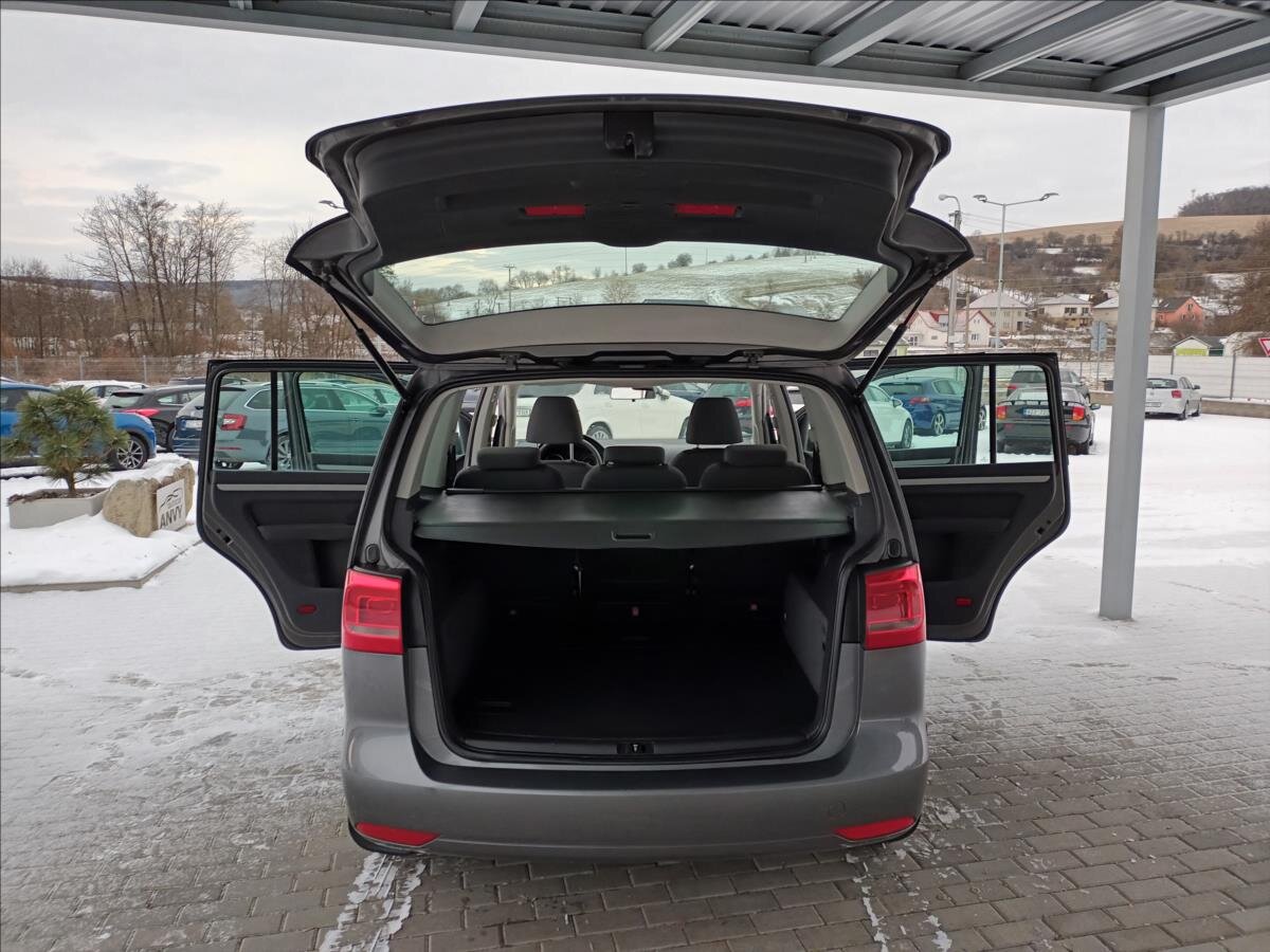 Volkswagen Touran MPV 1,2 l 77 kw