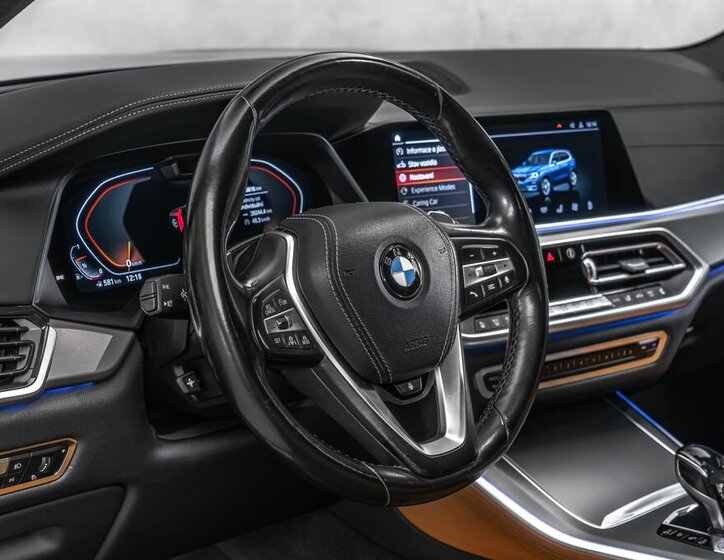 BMW X5 SUV 3,0 l 250 kw