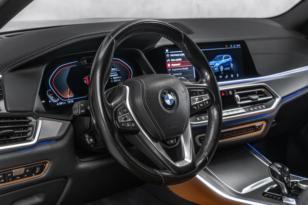 BMW X5 SUV 3,0 l 250 kw