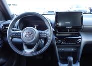 Toyota Yaris Cross 8