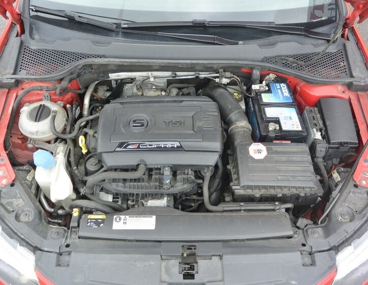 Seat Leon Hatchback 2,0 l 206 kw